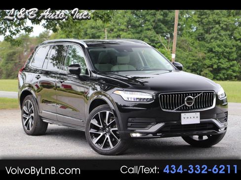Used 2022 Volvo XC90 T6 Momentum AWD/4WD image 1