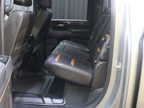 Used 2025 GMC Sierra 2500 AT4 image 72