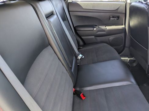 Used 2024 Mitsubishi Outlander Sport SE AWD/4WD image 14