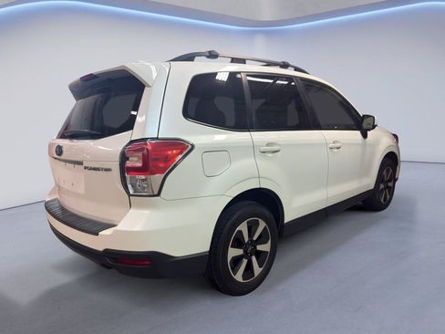 Used 2018 Subaru Forester 2.5i Premium w/ Popular Package #3A AWD/4WD image 10