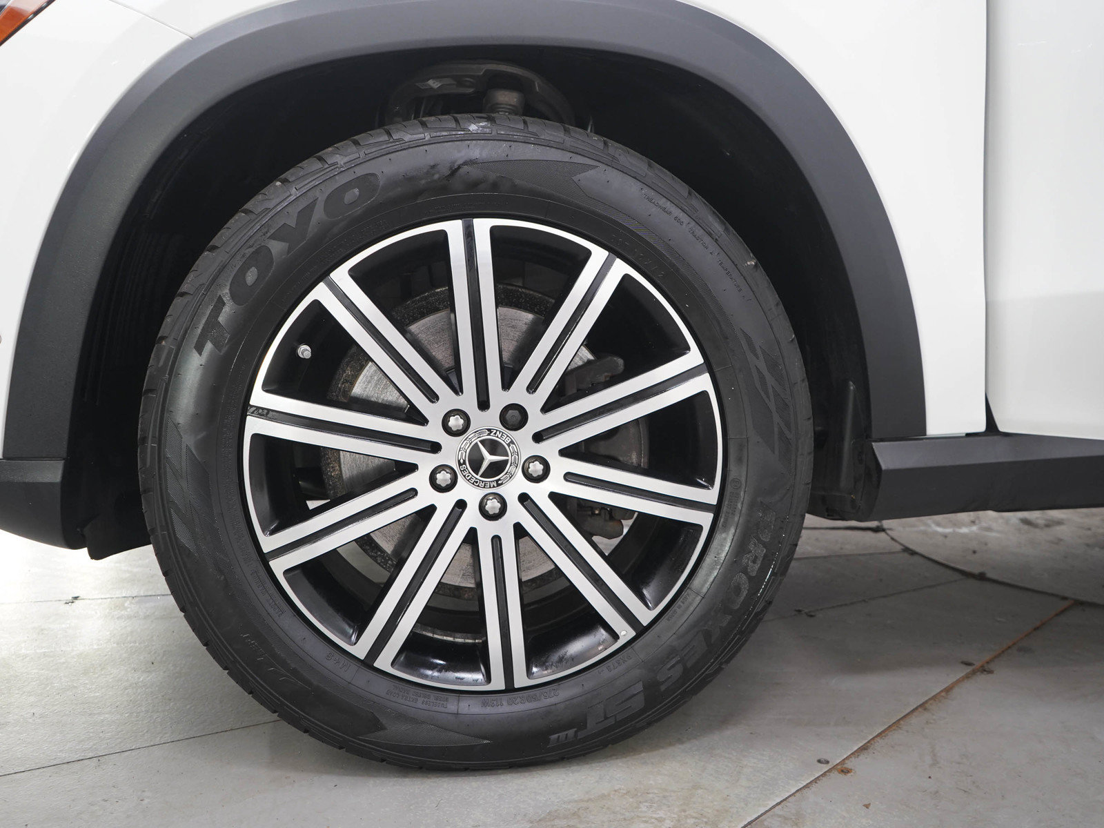 Used 2024 Mercedes-Benz GLE 350 4MATIC image 29