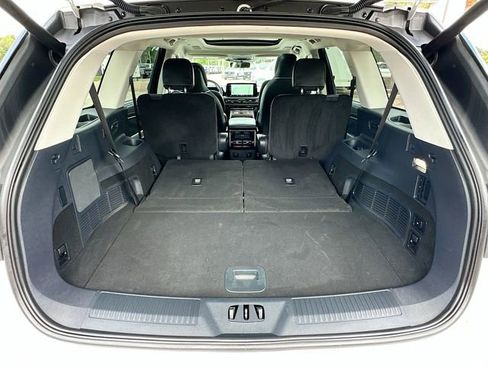 Used 2025 Lincoln Aviator Reserve w/ Luxury Package image 28