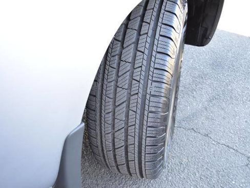 Used 2008 Nissan Xterra S w/ Supplemental Air Bag Pkg image 38