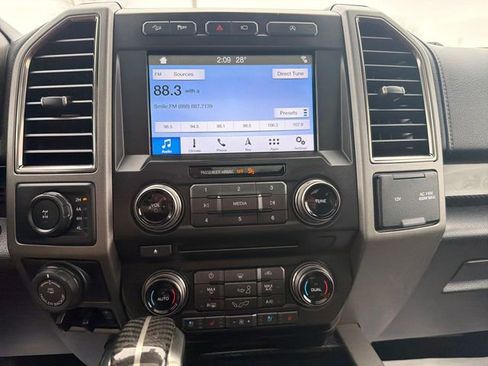 Used 2018 Ford F150 Raptor w/ Equipment Group 802A Luxury image 19