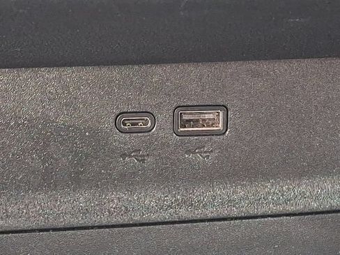 Used 2025 Chevrolet Equinox LT FWD image 25