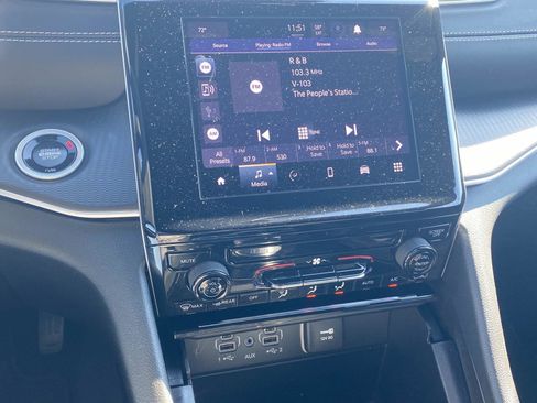 Certified 2025 Jeep Grand Cherokee Laredo X image 29