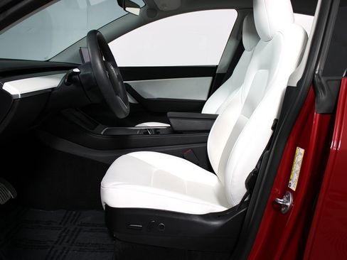 Used 2022 Tesla Model Y Performance AWD/4WD image 7