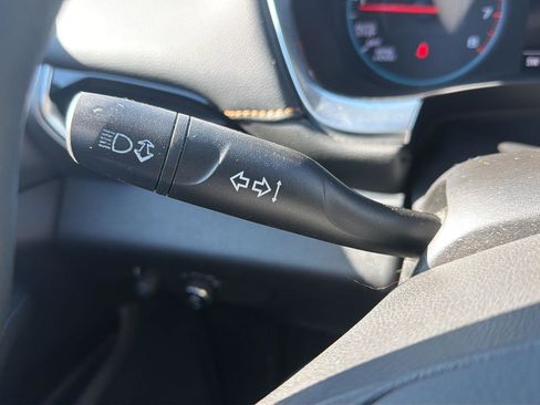 Used 2019 Chevrolet Traverse LS image 21