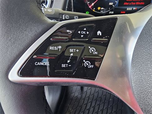 Used 2025 Mercedes-Benz GLB 250 image 20