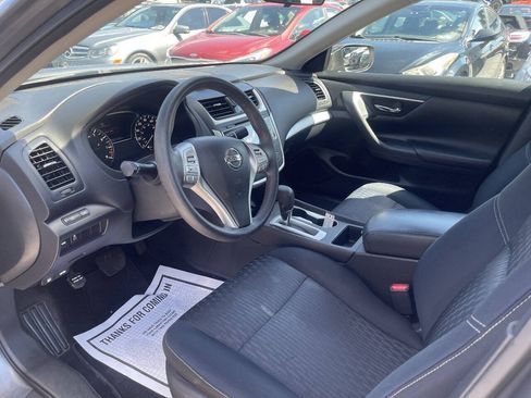 Used 2017 Nissan Altima 2.5 S w/ Power Driver Seat Package FWD image 10
