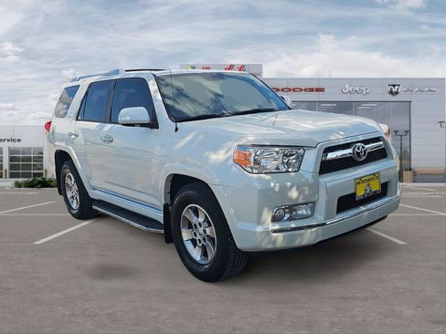 Used 2013 Toyota 4Runner SR5 w/ Convenience Pkg RWD image 7