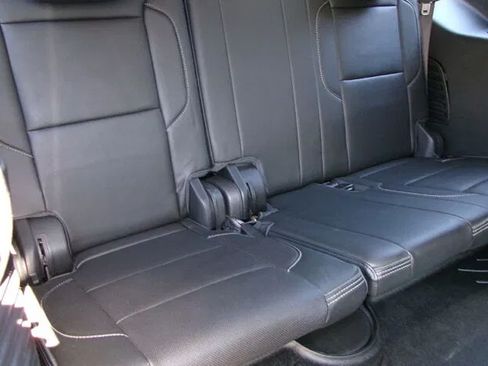 Used 2017 GMC Yukon Denali w/ Open Road Package AWD/4WD image 12