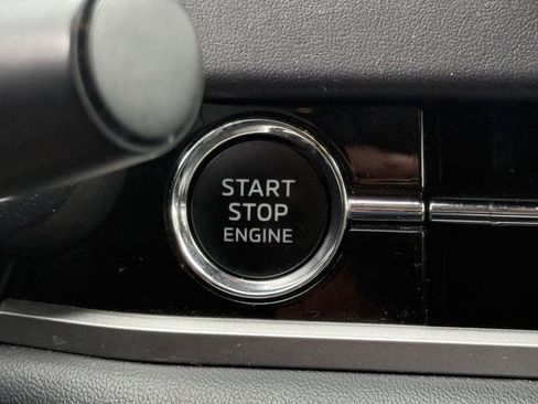 Used 2024 Mitsubishi Outlander SE FWD image 23