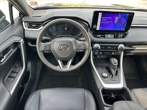 Used 2023 Toyota RAV4 XSE AWD/4WD image 12