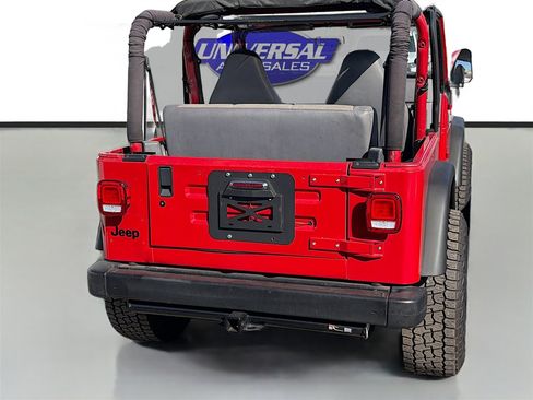 Used 1997 Jeep Wrangler SE image 6