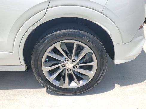 Used 2022 Buick Encore GX Select w/ Sport Touring Package image 4