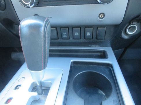 Used 2011 Nissan Titan PRO-4X image 22