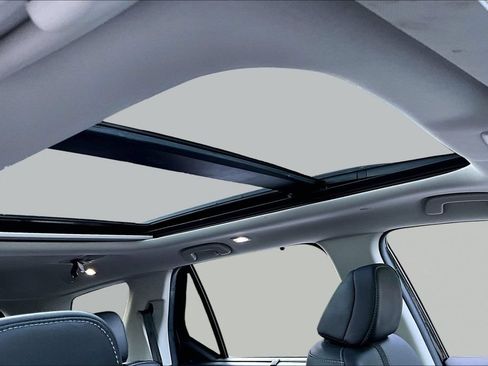 Used 2025 Honda Pilot Touring image 22