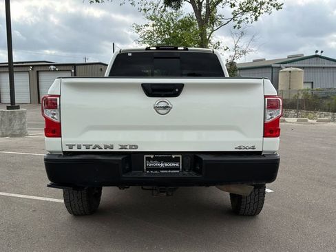 Used 2019 Nissan Titan S w/ S Utility Package image 7