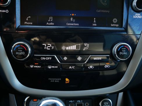 Used 2024 Nissan Murano SV image 23