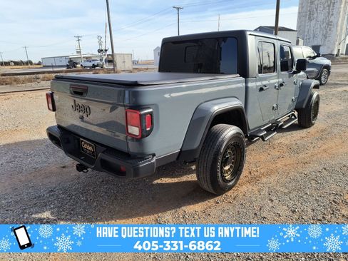 Used 2024 Jeep Gladiator Sport image 10