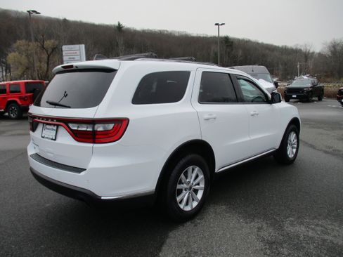 Used 2020 Dodge Durango SXT image 5