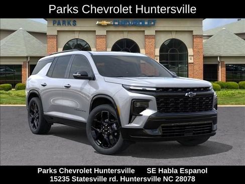 New 2026 Chevrolet Traverse RS w/ LPO, Floor Liner Package FWD image 8