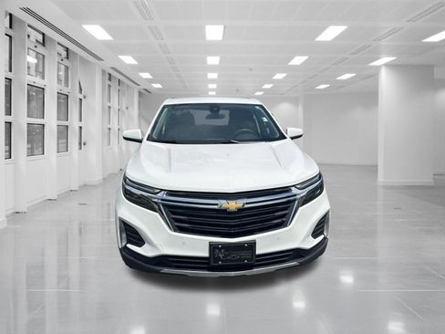 Used 2023 Chevrolet Equinox LT FWD image 2