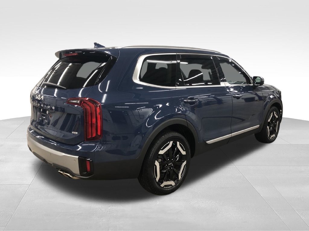 Certified 2023 Kia Telluride S AWD/4WD image 28