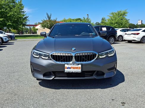 Used 2019 BMW 330i xDrive Sedan w/ Convenience Package AWD/4WD image 2