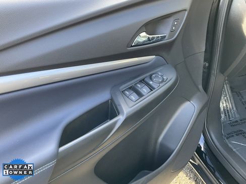 Used 2022 Chevrolet Bolt EUV LT w/ Convenience Package image 23