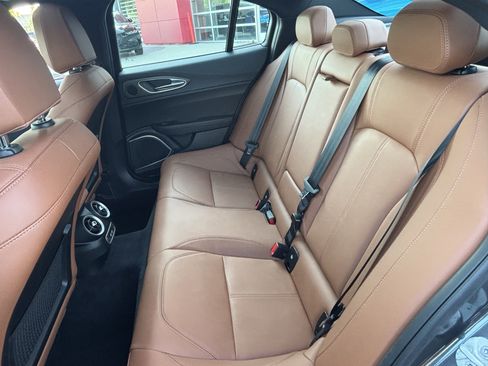 Certified 2023 Alfa Romeo Giulia Ti AWD/4WD image 27
