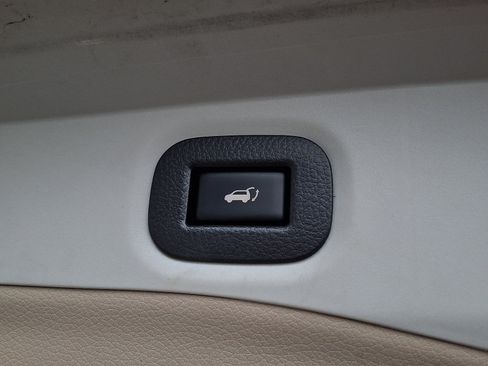 Used 2014 Nissan Rogue SL w/ SL Premium Package AWD/4WD image 32