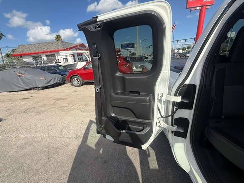 Used 2022 Nissan Titan 2WD King Cab image 12