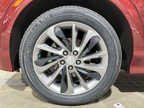 Used 2023 Buick Encore GX Select w/ Sport Touring Package image 28