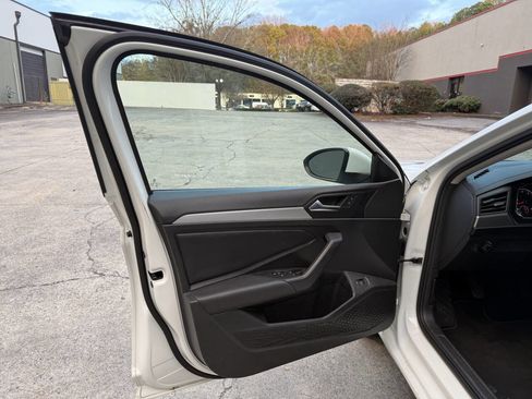 Used 2019 Volkswagen Jetta S w/ Driver Assistance Package image 31