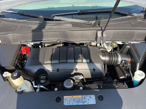 Used 2016 Chevrolet Traverse LT image 14