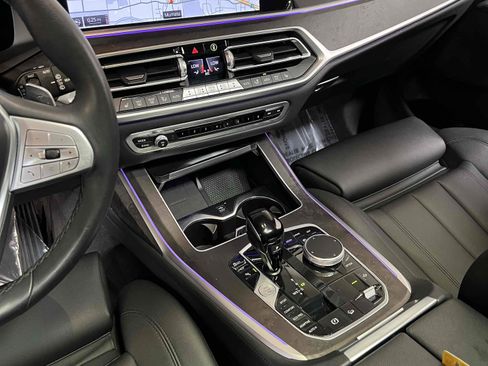 Used 2022 BMW X7 xDrive40i w/ Premium Package image 44
