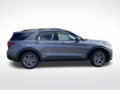New 2026 Ford Explorer Active image 2
