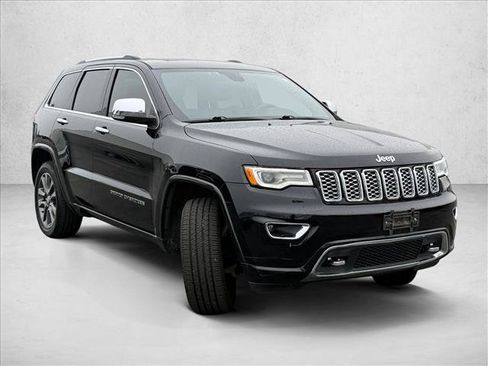 Used 2017 Jeep Grand Cherokee Overland AWD/4WD image 3