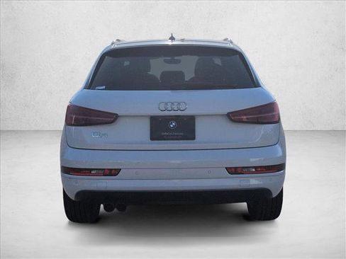 Used 2018 Audi Q3 2.0T Premium w/ Convenience Package image 7
