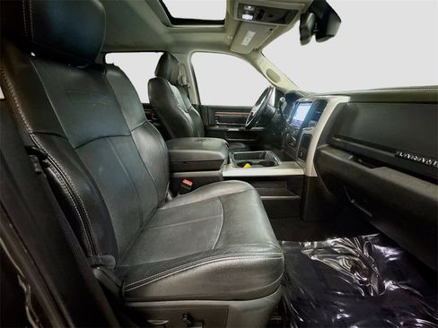 Used 2018 RAM 2500 Laramie w/ Snow Chief Group image 33