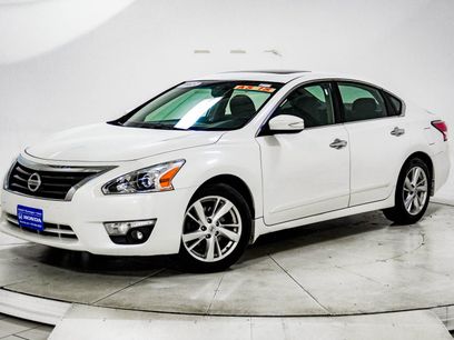 Used 2013 Nissan Altima 2.5 SL w/ 2.5 Moonroof Pkg