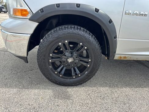 Used 2012 RAM 1500 Classic SLT image 25