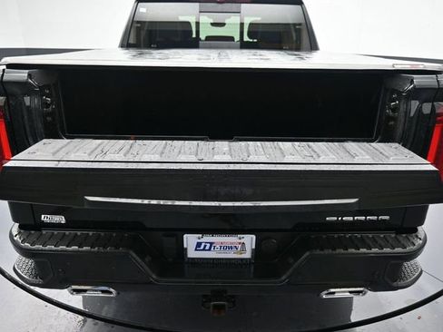 Used 2023 GMC Sierra 1500 Denali Ultimate image 35