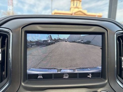 Used 2021 GMC Sierra 1500 AT4 w/ AT4 Premium Package image 23