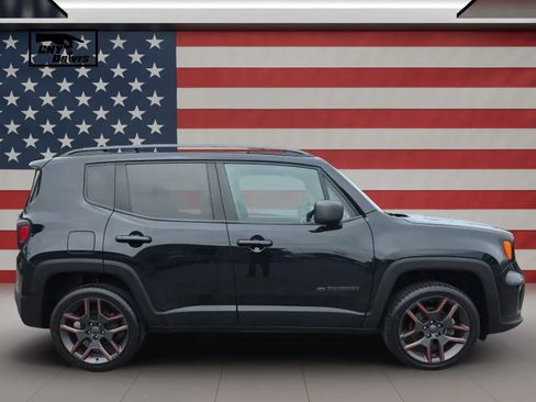 Used 2021 Jeep Renegade Latitude AWD/4WD image 4