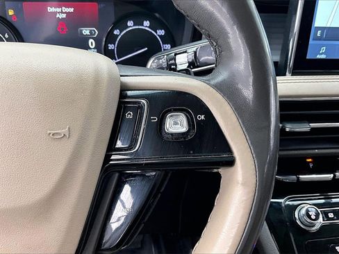 Used 2022 Lincoln Corsair FWD w/ Premium Package image 19