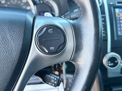 Used 2013 Toyota Camry SE image 31