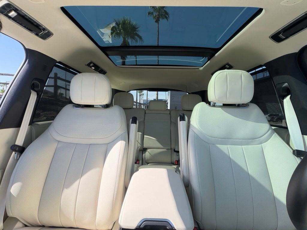 New 2026 Land Rover Range Rover SE AWD/4WD image 7